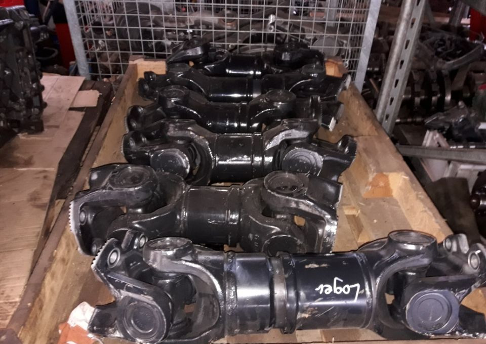 WAŁ NAPĘDOWY MIĘDZYMOSTOWY MAN F2000 TGA TGS TGX 4X4 6X4 6X6 8X4 8X6 8X8 - Карданный вал: фото 1 WAŁ NAPĘDOWY MIĘDZYMOSTOWY MAN F2000 TGA TGS TGX 4X4 6X4 6X6 8X4 8X6 8X8 - Карданный вал: фото 1