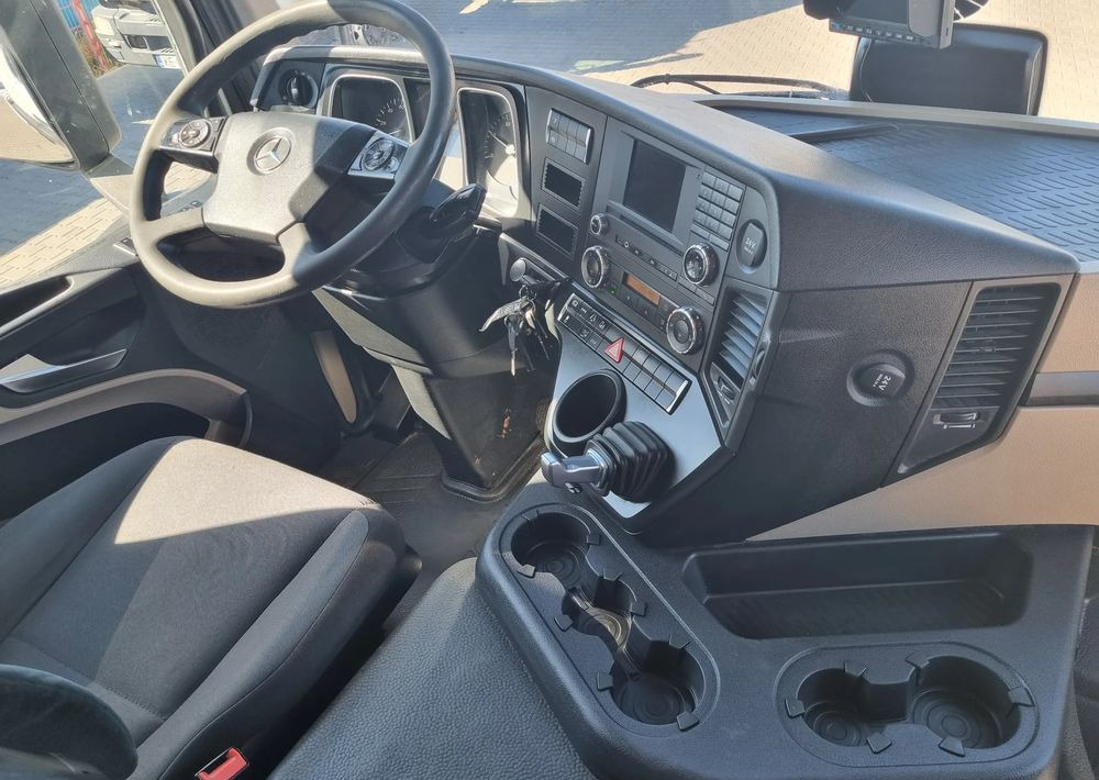 Mercedes-Benz Actros 1836 - Тентованный грузовик: фото 5 Mercedes-Benz Actros 1836 - Тентованный грузовик: фото 5