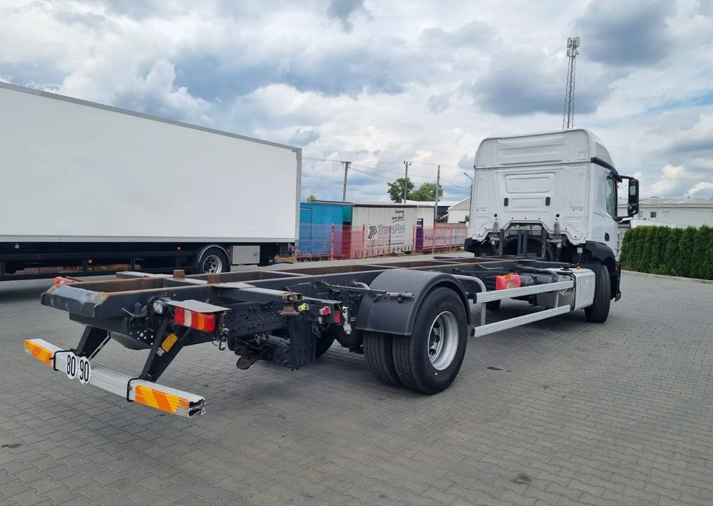 Mercedes-Benz Actros 1836 - Тентованный грузовик: фото 3 Mercedes-Benz Actros 1836 - Тентованный грузовик: фото 3