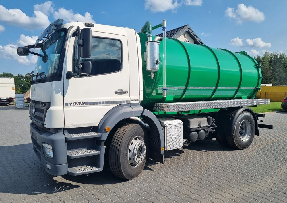 Mercedes-Benz Axor 1829 1833 - Мусоровоз: фото 1 Mercedes-Benz Axor 1829 1833 - Мусоровоз: фото 1