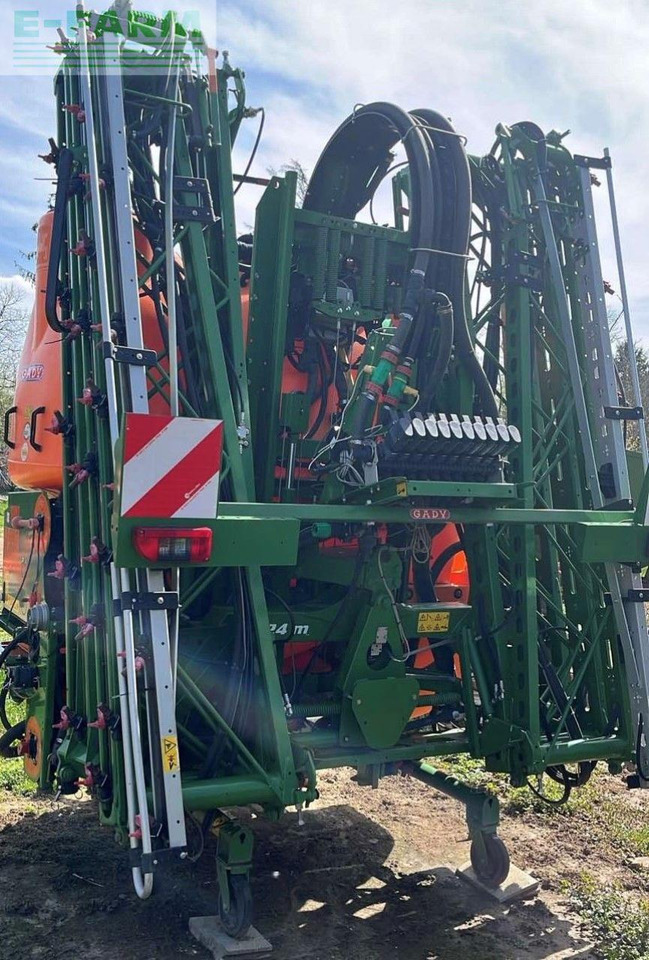 Amazone - Прицепной опрыскиватель: фото 1 Amazone - Прицепной опрыскиватель: фото 1