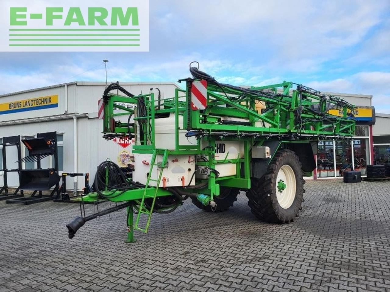 CHD 6045 - Прицепной опрыскиватель: фото 1 CHD 6045 - Прицепной опрыскиватель: фото 1