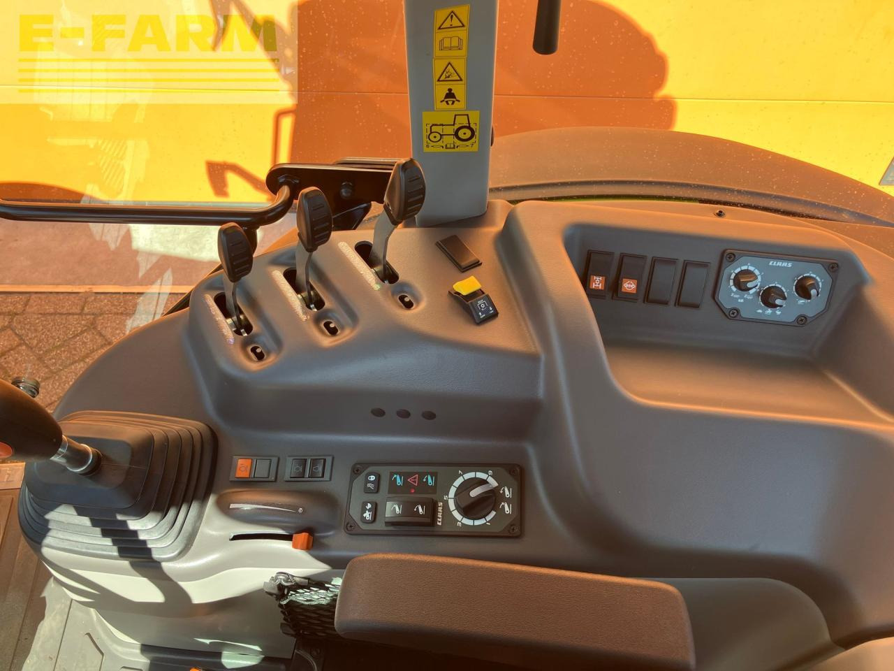 CLAAS AXOS 230 - Трактор: фото 5 CLAAS AXOS 230 - Трактор: фото 5