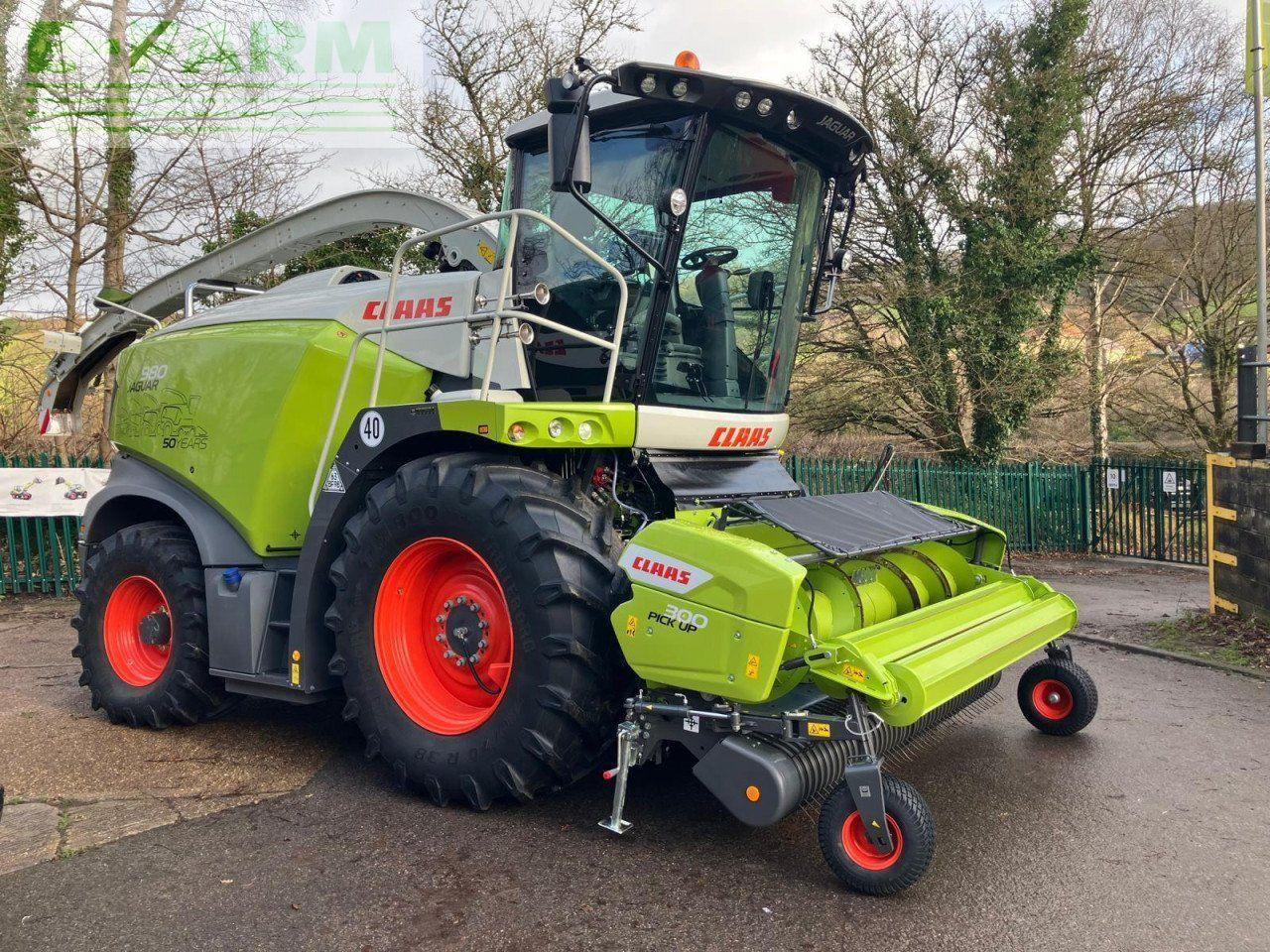 CLAAS JAGUAR 980 4WD - Кормоуборочный комбайн: фото 2 CLAAS JAGUAR 980 4WD - Кормоуборочный комбайн: фото 2