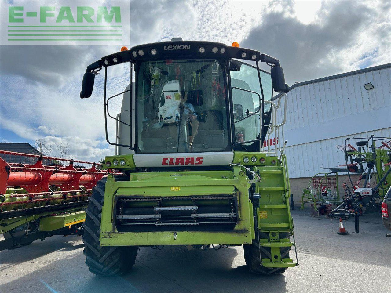 CLAAS LEXION 670 M T4F - Зерноуборочный комбайн: фото 3 CLAAS LEXION 670 M T4F - Зерноуборочный комбайн: фото 3
