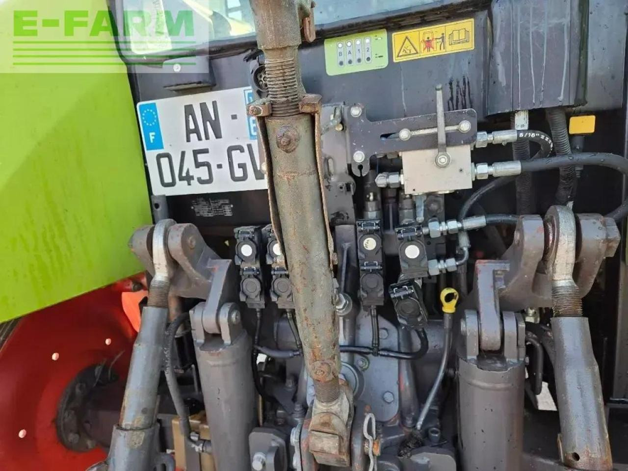 CLAAS arion 420 - Трактор: фото 5 CLAAS arion 420 - Трактор: фото 5