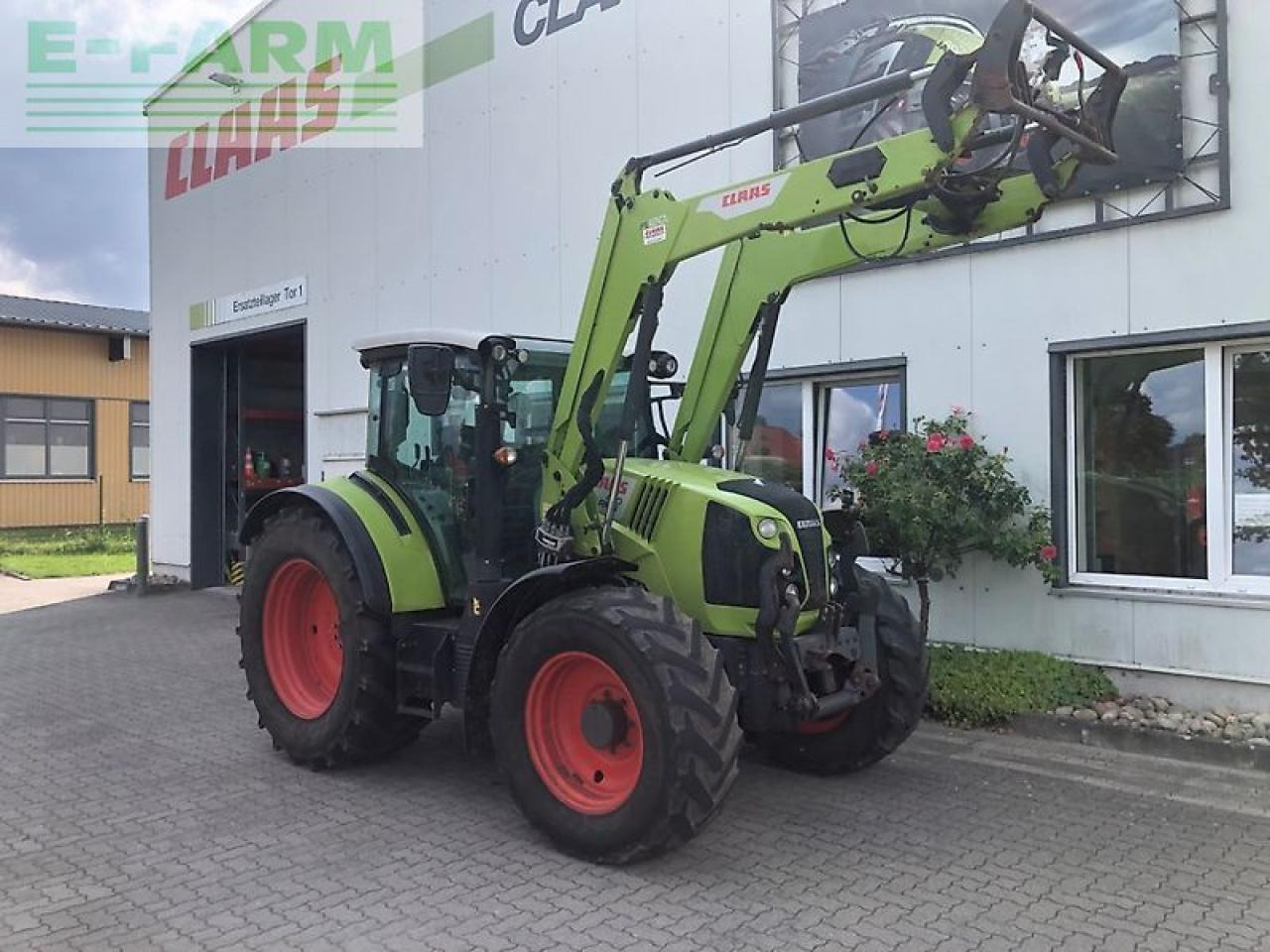 CLAAS arion 450 cis panoramic mit fl 120 c und fkh CIS - Трактор: фото 3 CLAAS arion 450 cis panoramic mit fl 120 c und fkh CIS - Трактор: фото 3