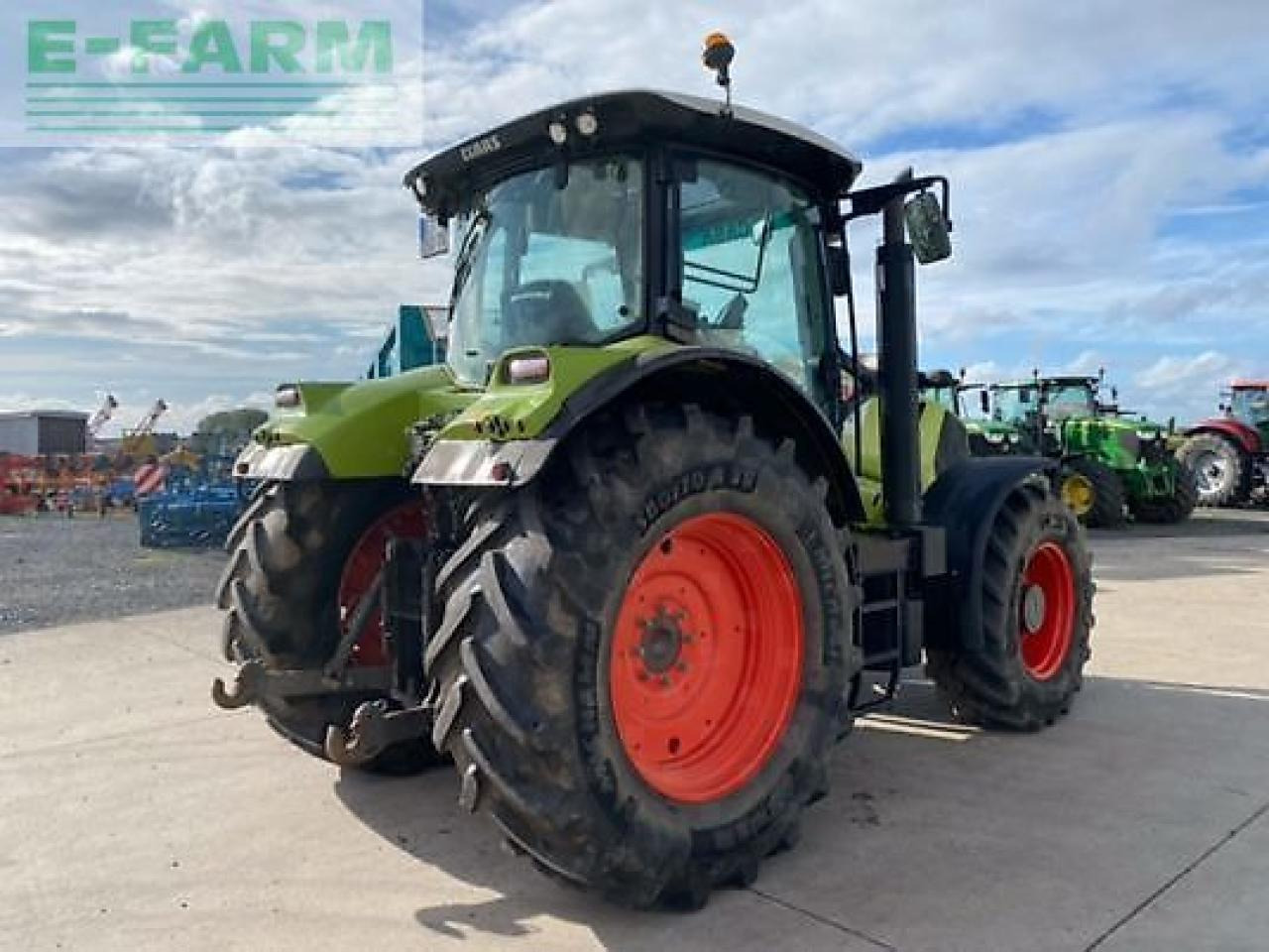 CLAAS arion 620 cebis CEBIS - Трактор: фото 4 CLAAS arion 620 cebis CEBIS - Трактор: фото 4