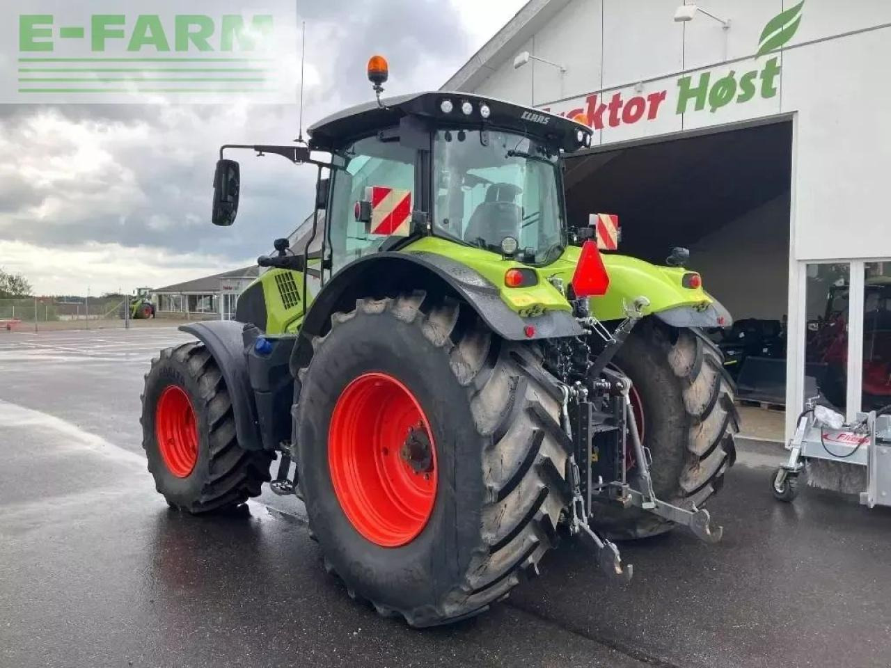 CLAAS axion 830 cis+ - Трактор: фото 2 CLAAS axion 830 cis+ - Трактор: фото 2