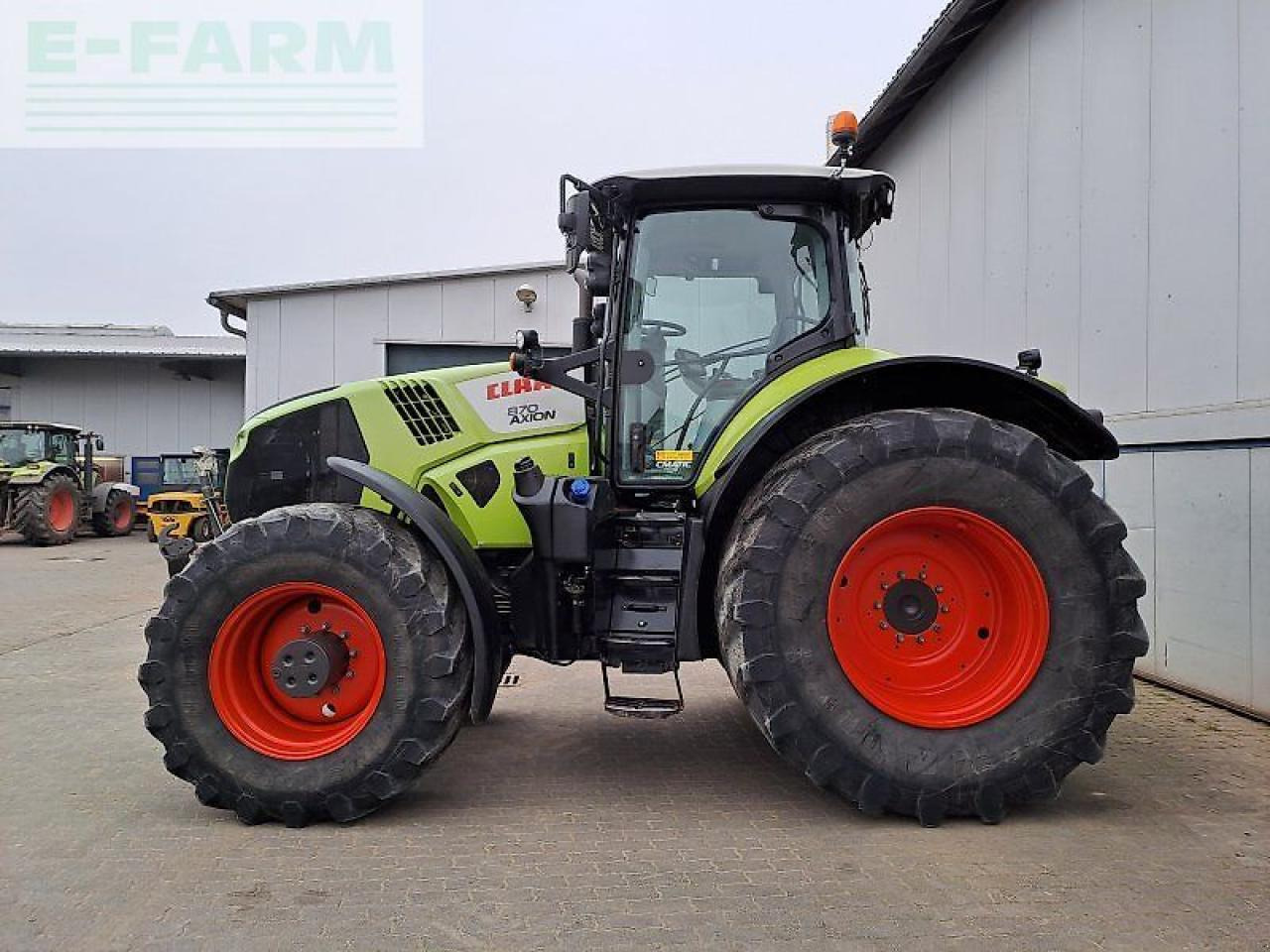 CLAAS axion 870 c-matic CMATIC - Трактор: фото 1 CLAAS axion 870 c-matic CMATIC - Трактор: фото 1