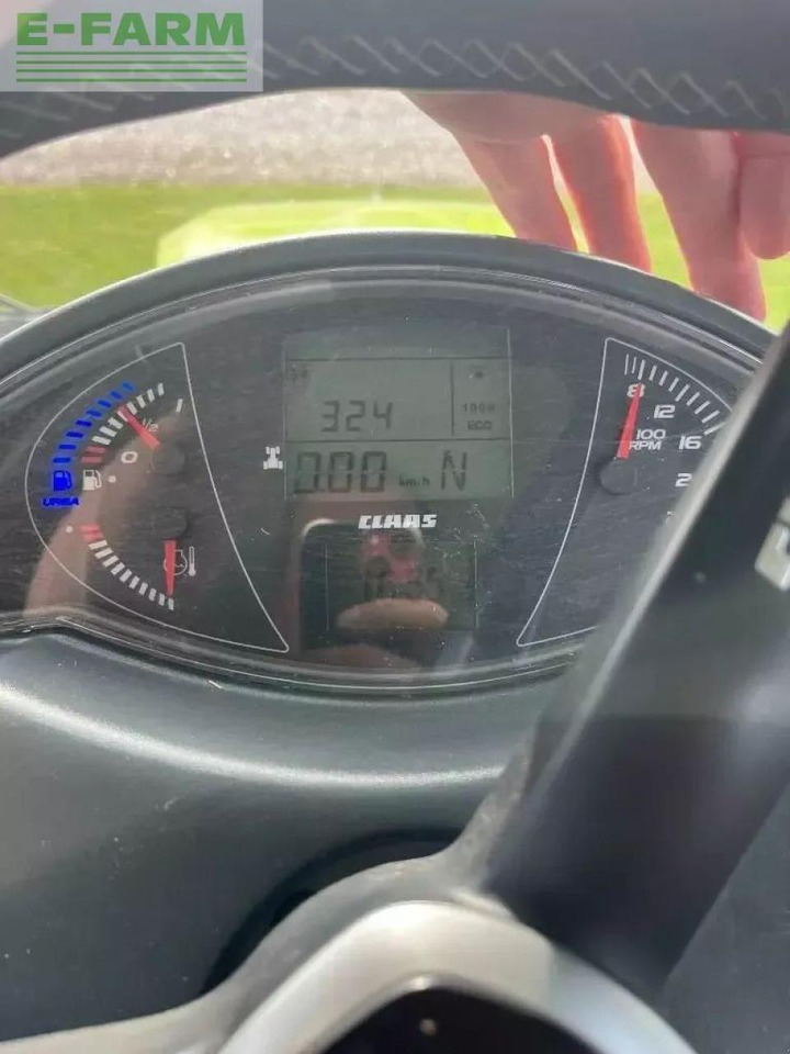 CLAAS axion 930 - Трактор: фото 3 CLAAS axion 930 - Трактор: фото 3