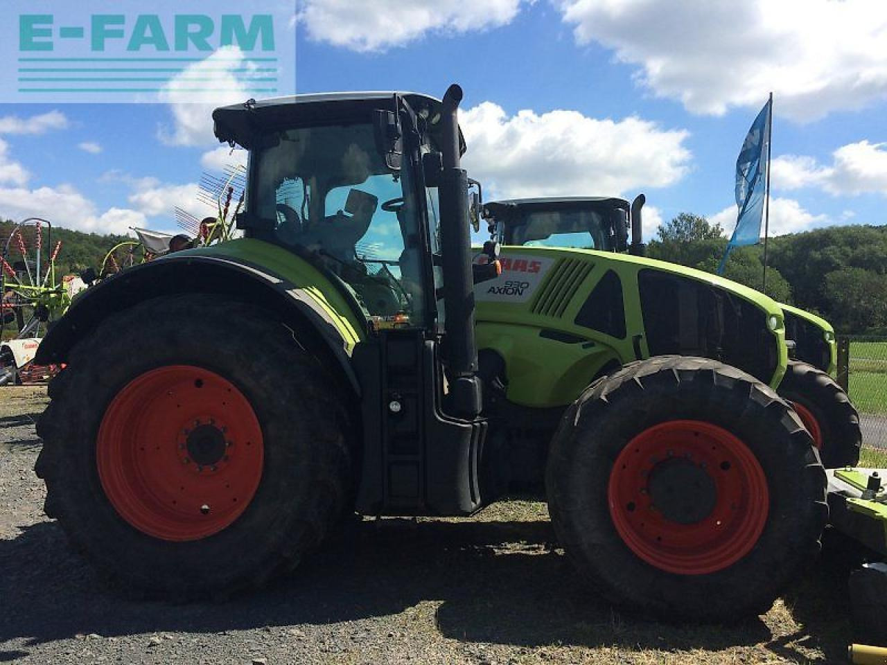 CLAAS axion 930 c-matic - Трактор: фото 4 CLAAS axion 930 c-matic - Трактор: фото 4