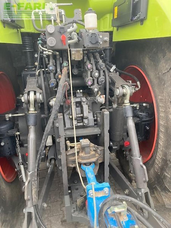 CLAAS axion 950 - Трактор: фото 3 CLAAS axion 950 - Трактор: фото 3