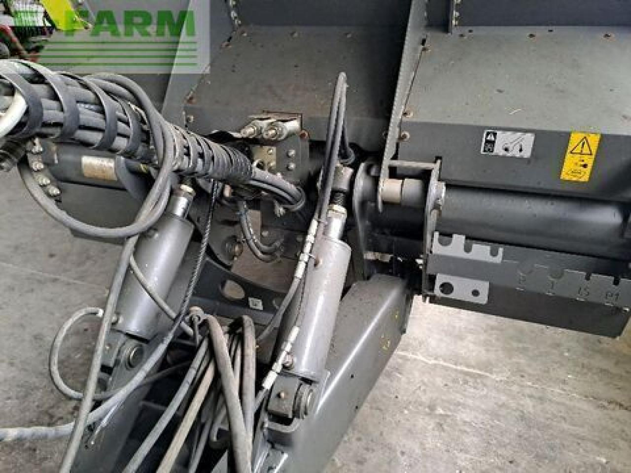 CLAAS cargos 760 - Сельскохозяйственный прицеп-самосвал: фото 4 CLAAS cargos 760 - Сельскохозяйственный прицеп-самосвал: фото 4