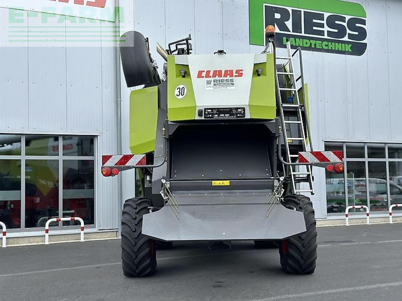 CLAAS evion 450 e5 classic - Зерноуборочный комбайн: фото 4 CLAAS evion 450 e5 classic - Зерноуборочный комбайн: фото 4