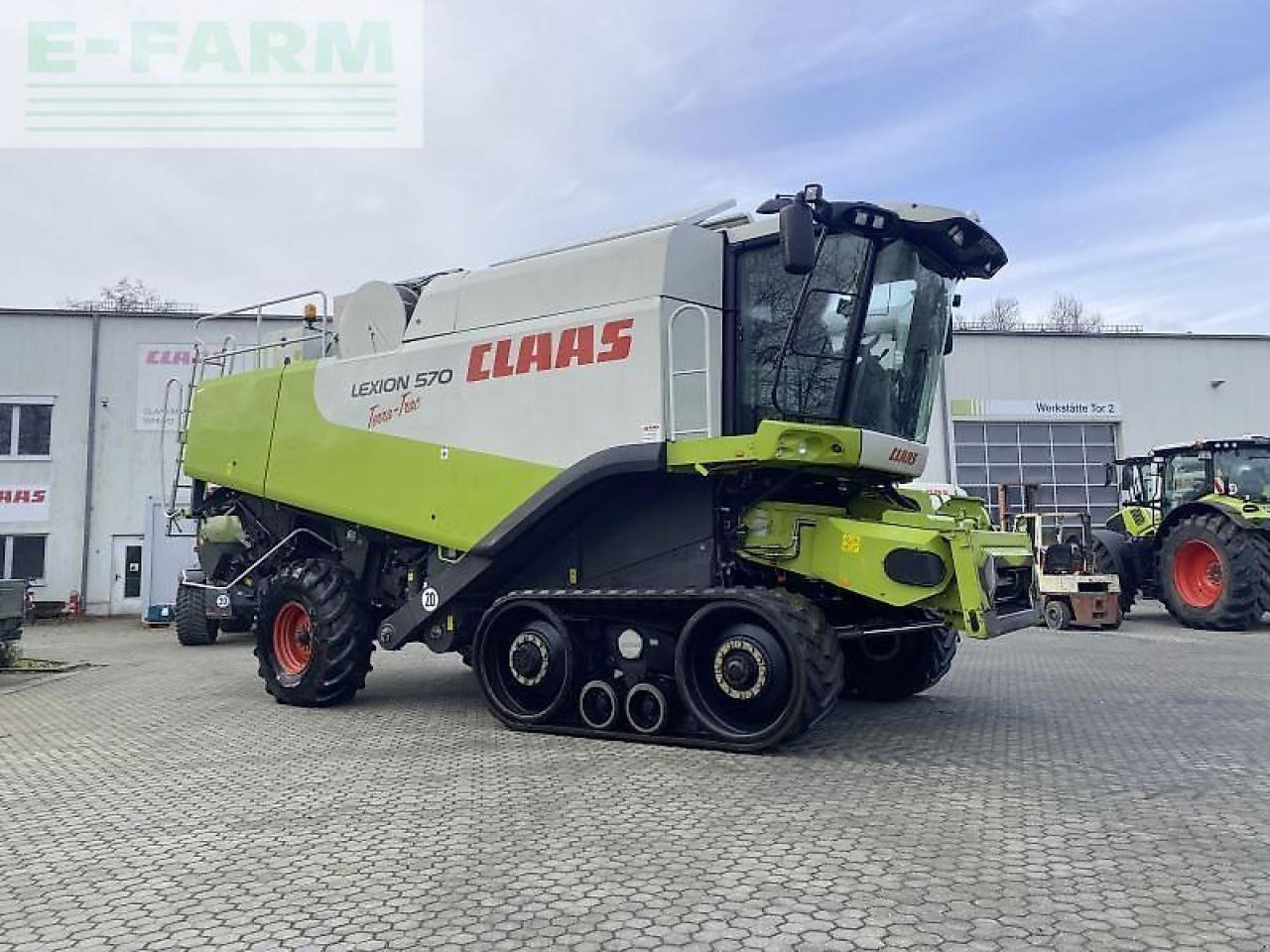 CLAAS lexion 570 tt mit v900+tw - Зерноуборочный комбайн: фото 1 CLAAS lexion 570 tt mit v900+tw - Зерноуборочный комбайн: фото 1