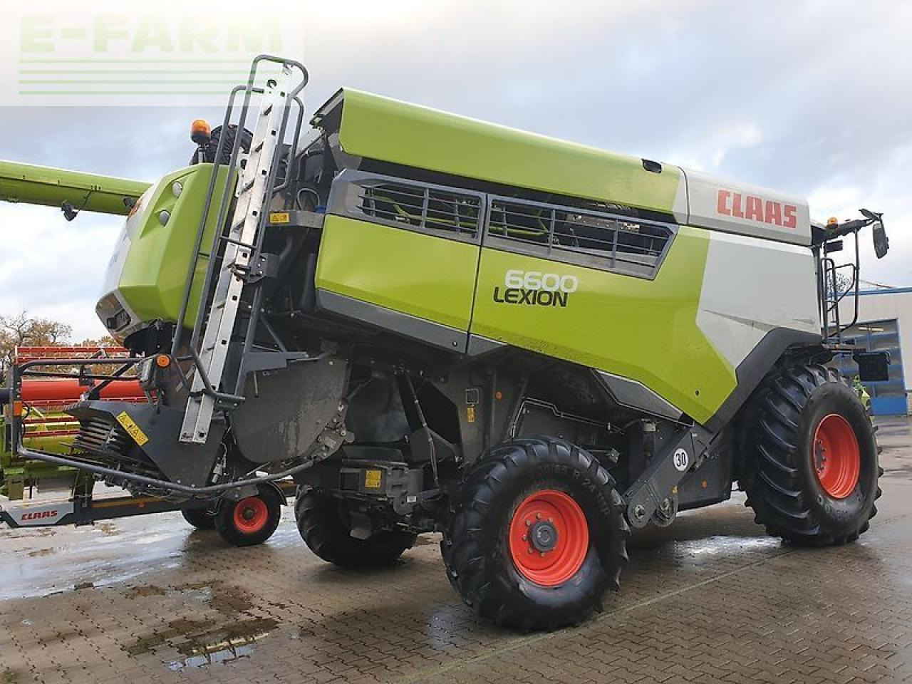 CLAAS lexion 6600 +vario 930 - Зерноуборочный комбайн: фото 3 CLAAS lexion 6600 +vario 930 - Зерноуборочный комбайн: фото 3