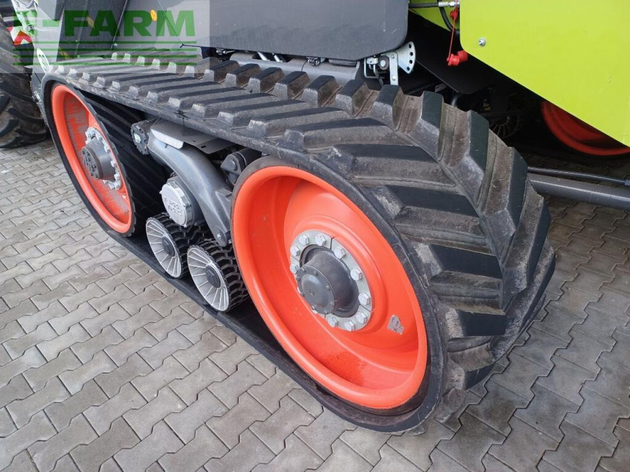 CLAAS lexion 6900 terratrac + vario v 930 - Зерноуборочный комбайн: фото 3 CLAAS lexion 6900 terratrac + vario v 930 - Зерноуборочный комбайн: фото 3