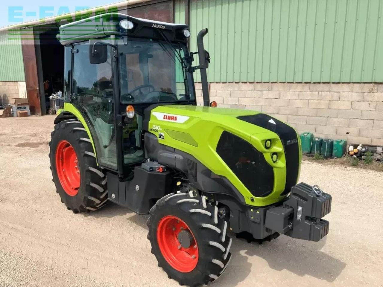 CLAAS nexos 230 m ls+ - Трактор: фото 4 CLAAS nexos 230 m ls+ - Трактор: фото 4