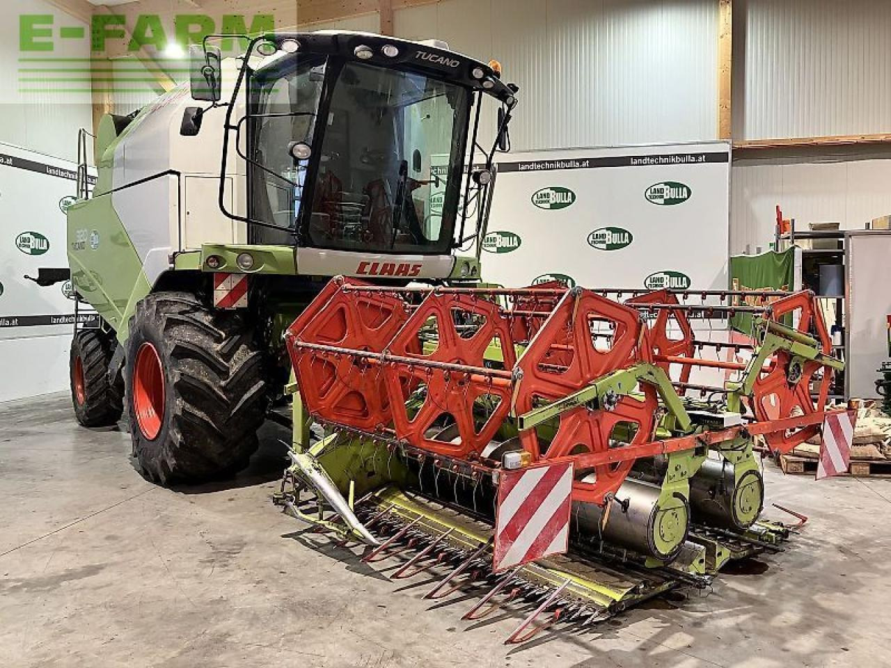 CLAAS tucano 320 - Зерноуборочный комбайн: фото 2 CLAAS tucano 320 - Зерноуборочный комбайн: фото 2