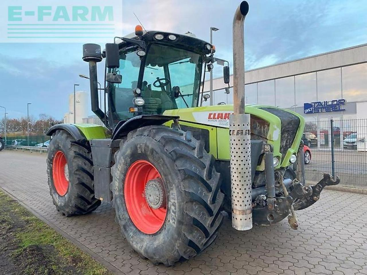 CLAAS xerion 3800 trac TRAC - Трактор: фото 3 CLAAS xerion 3800 trac TRAC - Трактор: фото 3