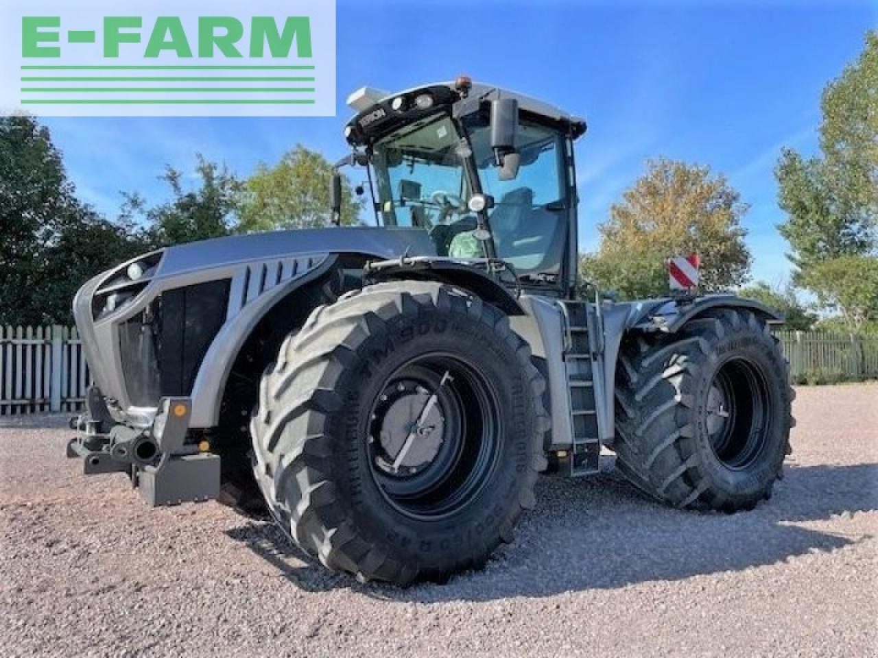 CLAAS xerion 4000 trac vc TRAC VC - Трактор: фото 1 CLAAS xerion 4000 trac vc TRAC VC - Трактор: фото 1