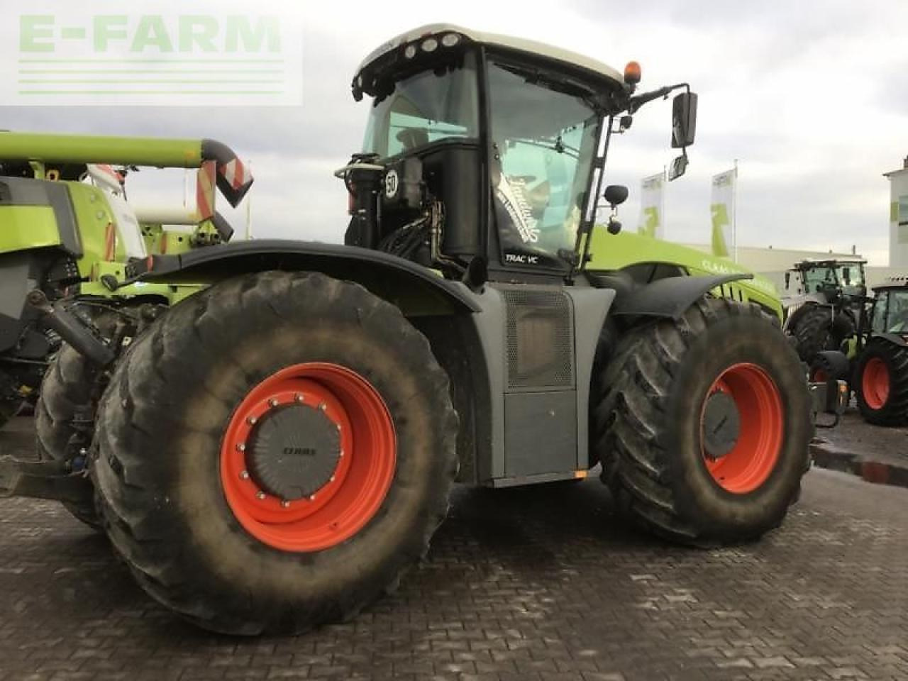 CLAAS xerion 4000 trac vc TRAC VC - Трактор: фото 3 CLAAS xerion 4000 trac vc TRAC VC - Трактор: фото 3