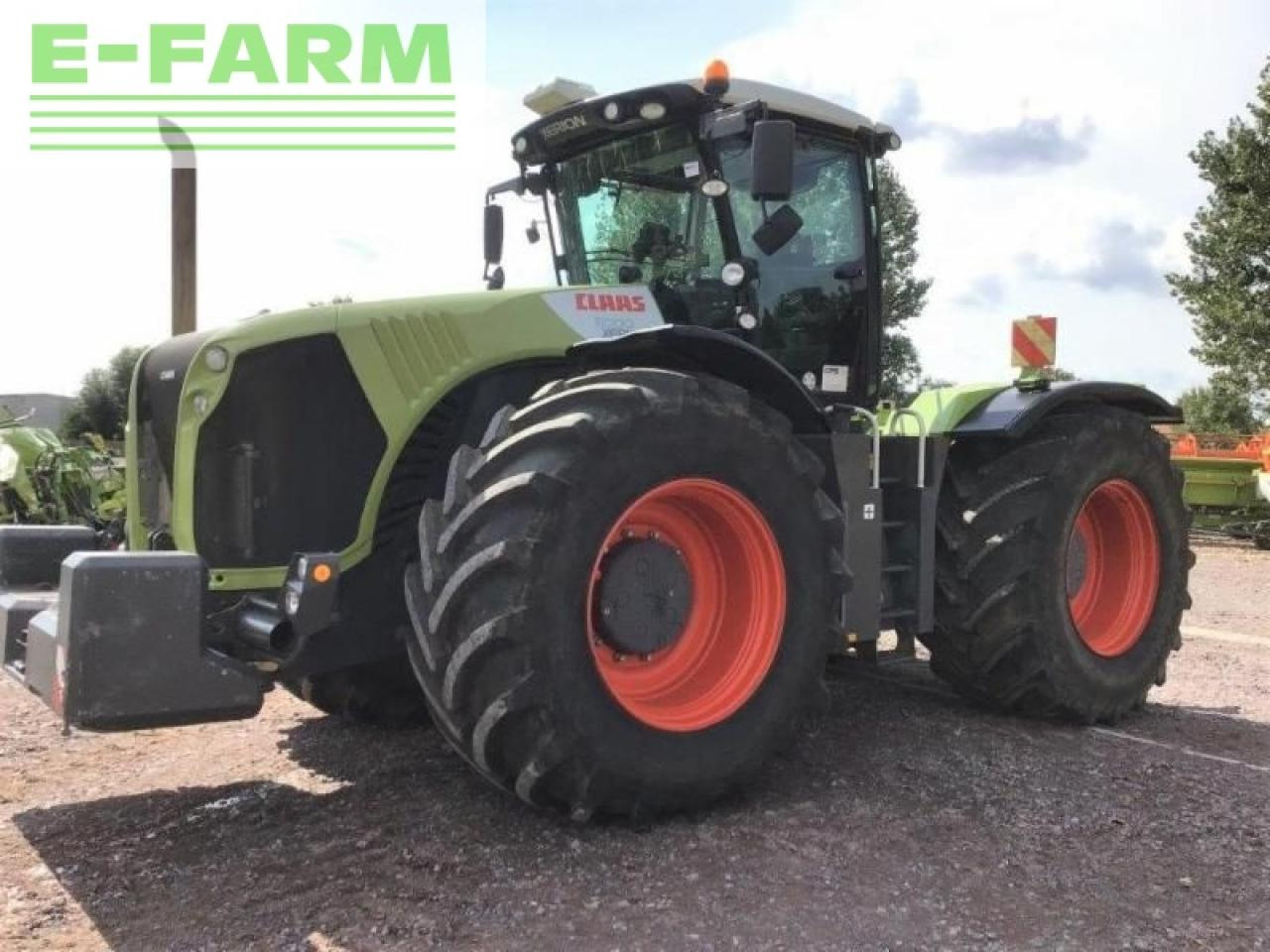 CLAAS xerion 5000 trac TRAC - Трактор: фото 1 CLAAS xerion 5000 trac TRAC - Трактор: фото 1