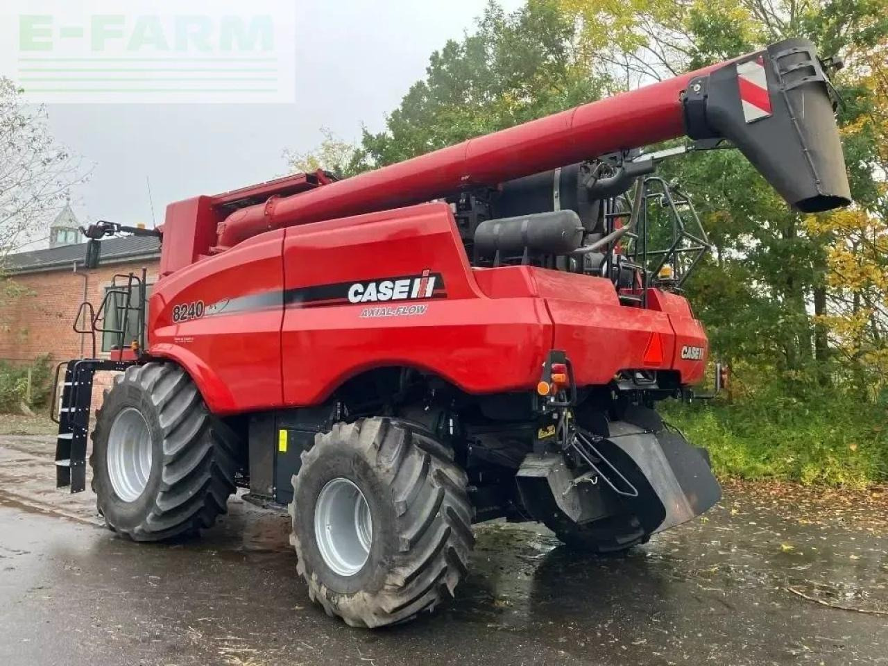 Case-IH axial 8240 - Зерноуборочный комбайн: фото 4 Case-IH axial 8240 - Зерноуборочный комбайн: фото 4