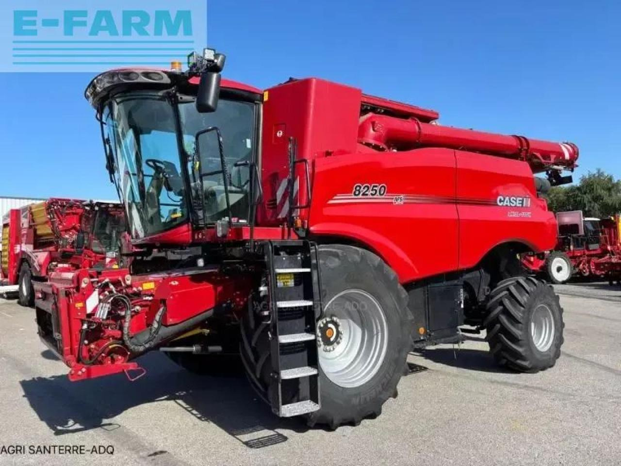 Case-IH axial-flow 8250 - Зерноуборочный комбайн: фото 3 Case-IH axial-flow 8250 - Зерноуборочный комбайн: фото 3