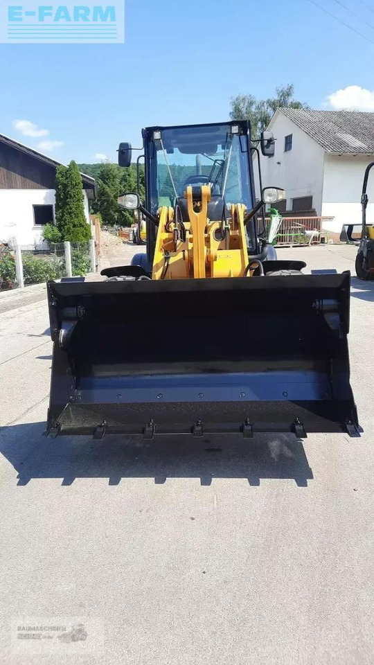 Caterpillar 908m 906 - Мини-экскаватор: фото 2 Caterpillar 908m 906 - Мини-экскаватор: фото 2