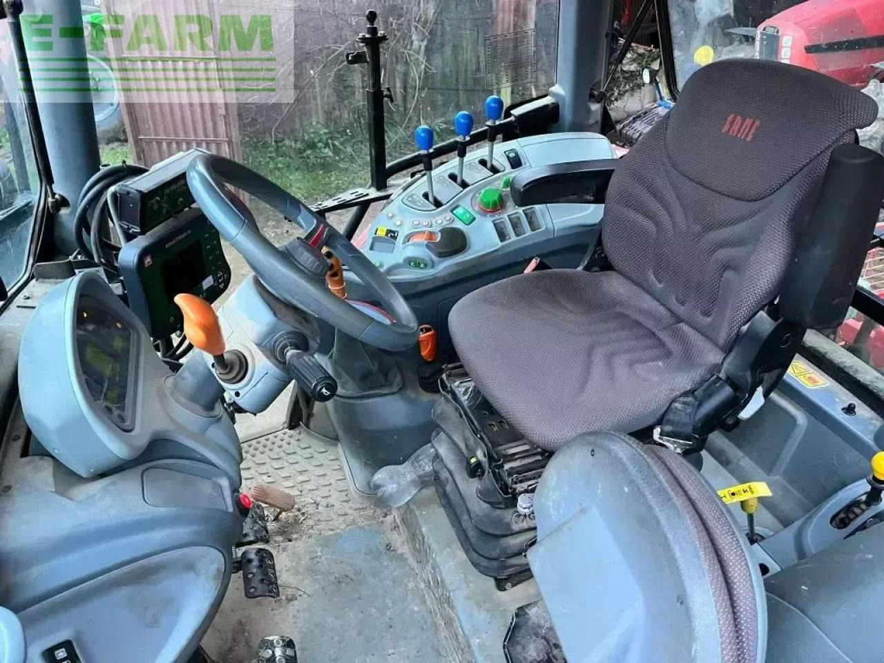 Deutz-Fahr 6130.4 - Трактор: фото 4 Deutz-Fahr 6130.4 - Трактор: фото 4