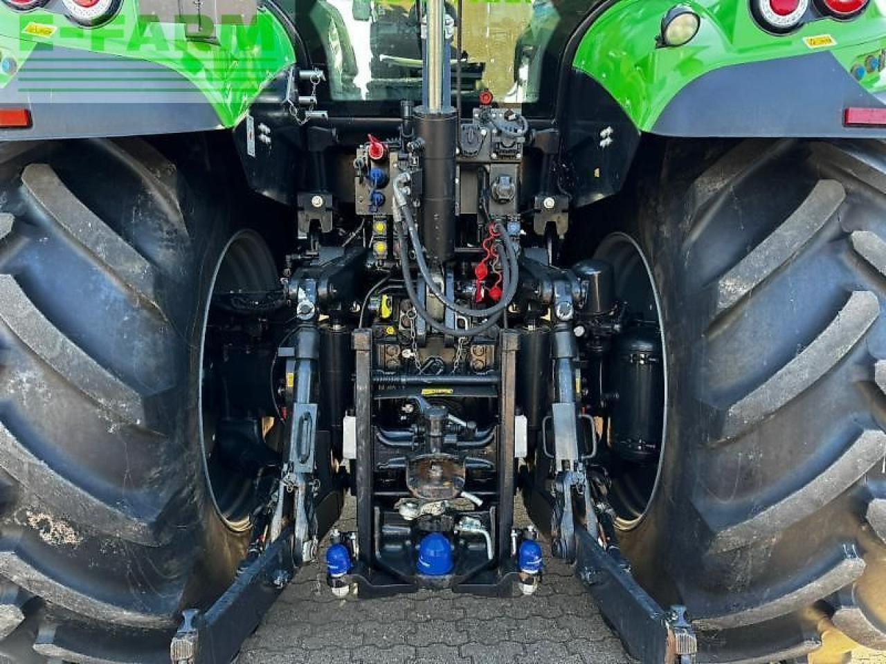 Deutz-Fahr 8280 ttv - Трактор: фото 5 Deutz-Fahr 8280 ttv - Трактор: фото 5