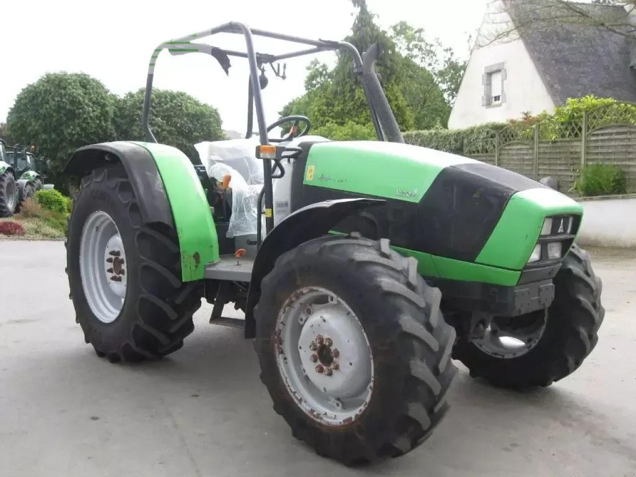 Deutz-Fahr agrofarm 410 t gs dt - Трактор: фото 3 Deutz-Fahr agrofarm 410 t gs dt - Трактор: фото 3