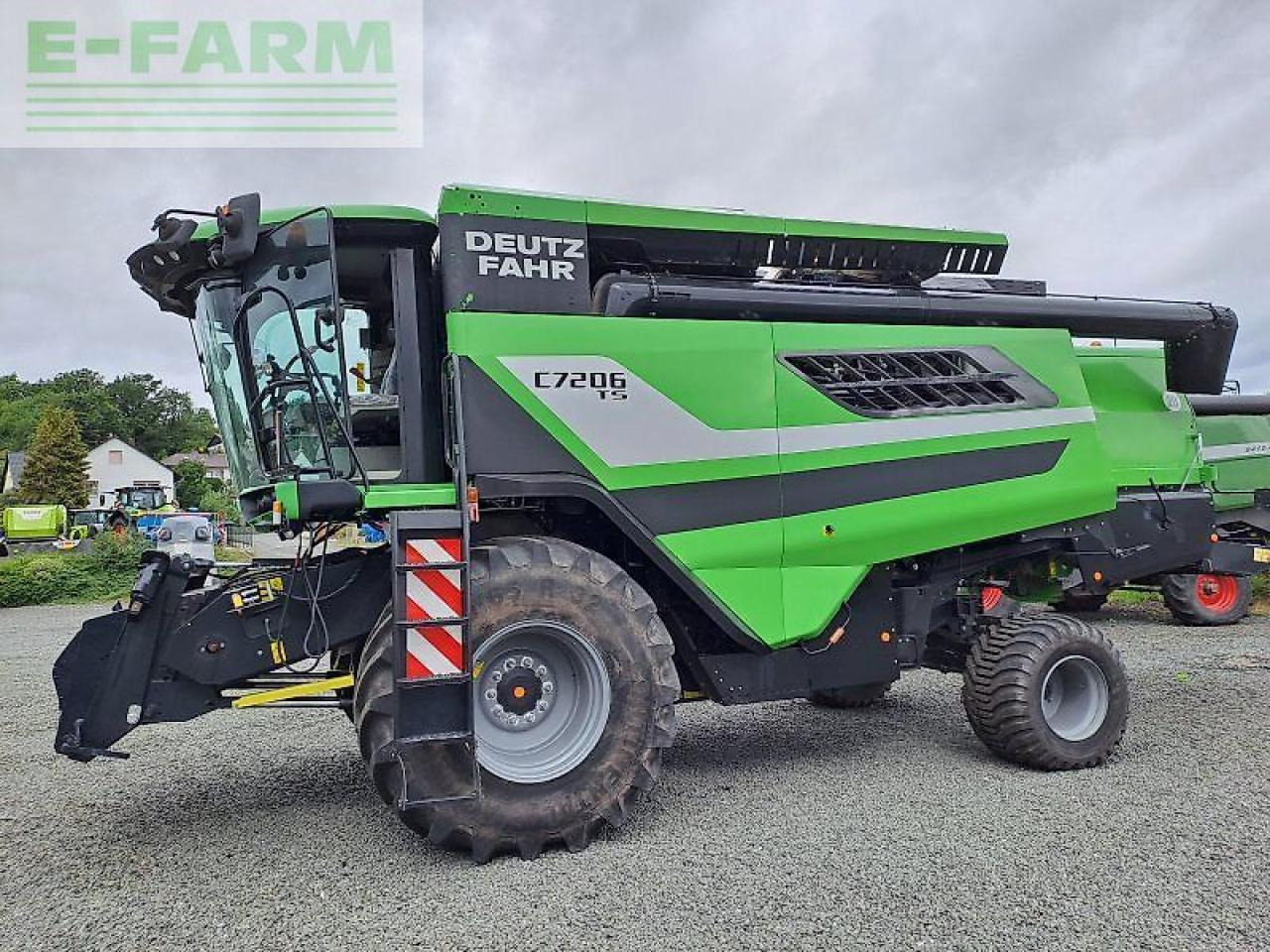 Deutz-Fahr c7206 ts - Зерноуборочный комбайн: фото 1 Deutz-Fahr c7206 ts - Зерноуборочный комбайн: фото 1