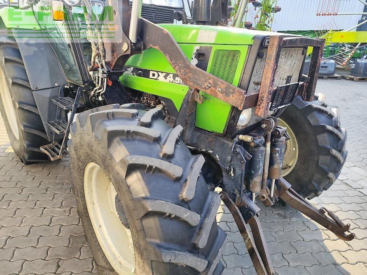 Deutz-Fahr dx 4.51 mit frontlader - Трактор: фото 4 Deutz-Fahr dx 4.51 mit frontlader - Трактор: фото 4