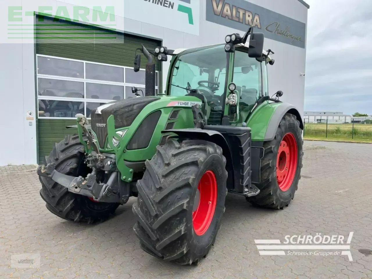 Fendt 718 vario scr profi plus ProfiPlus - Трактор: фото 4 Fendt 718 vario scr profi plus ProfiPlus - Трактор: фото 4
