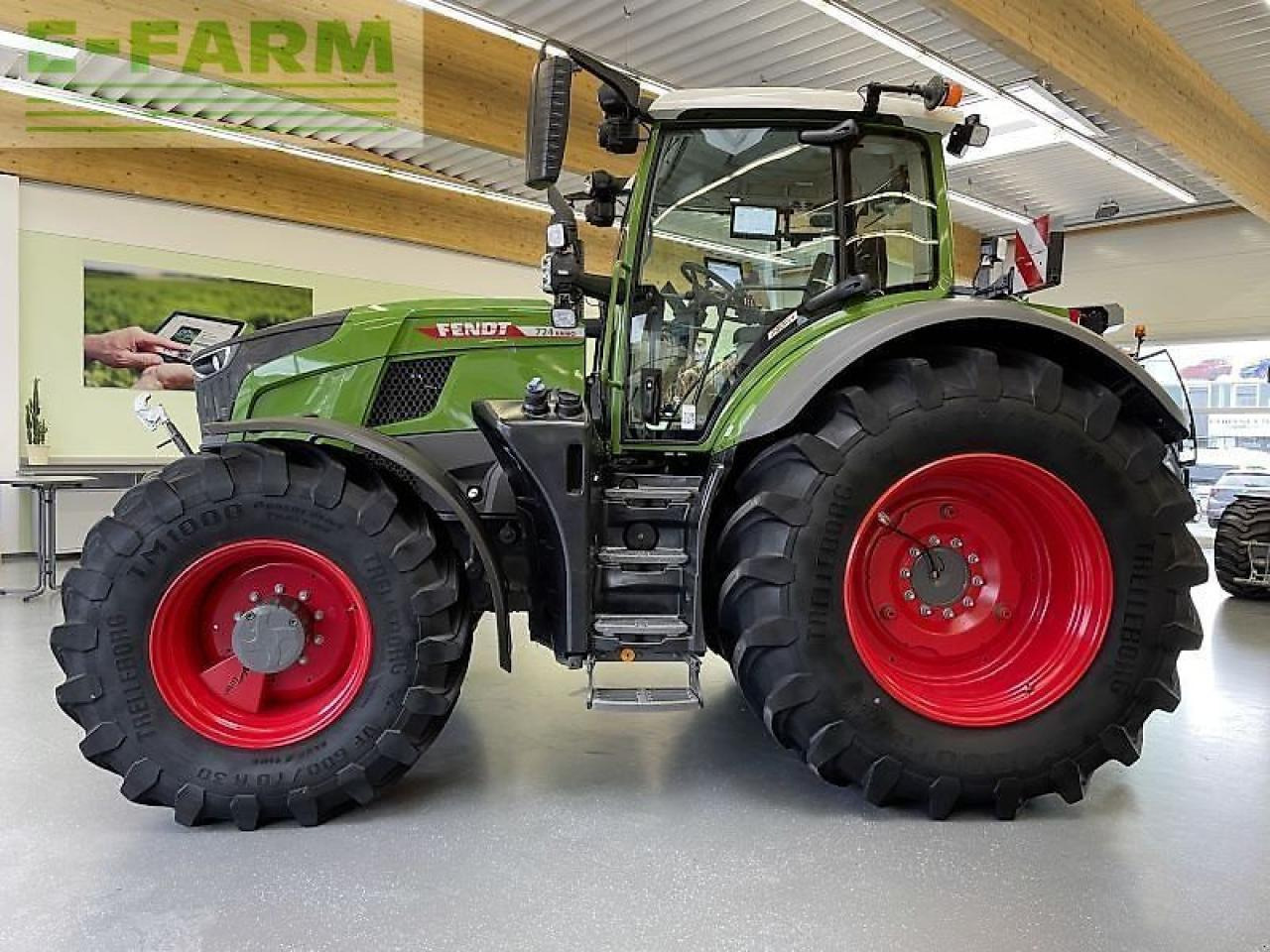 Fendt 724 gen7 profi plus setting2 - Трактор: фото 4 Fendt 724 gen7 profi plus setting2 - Трактор: фото 4