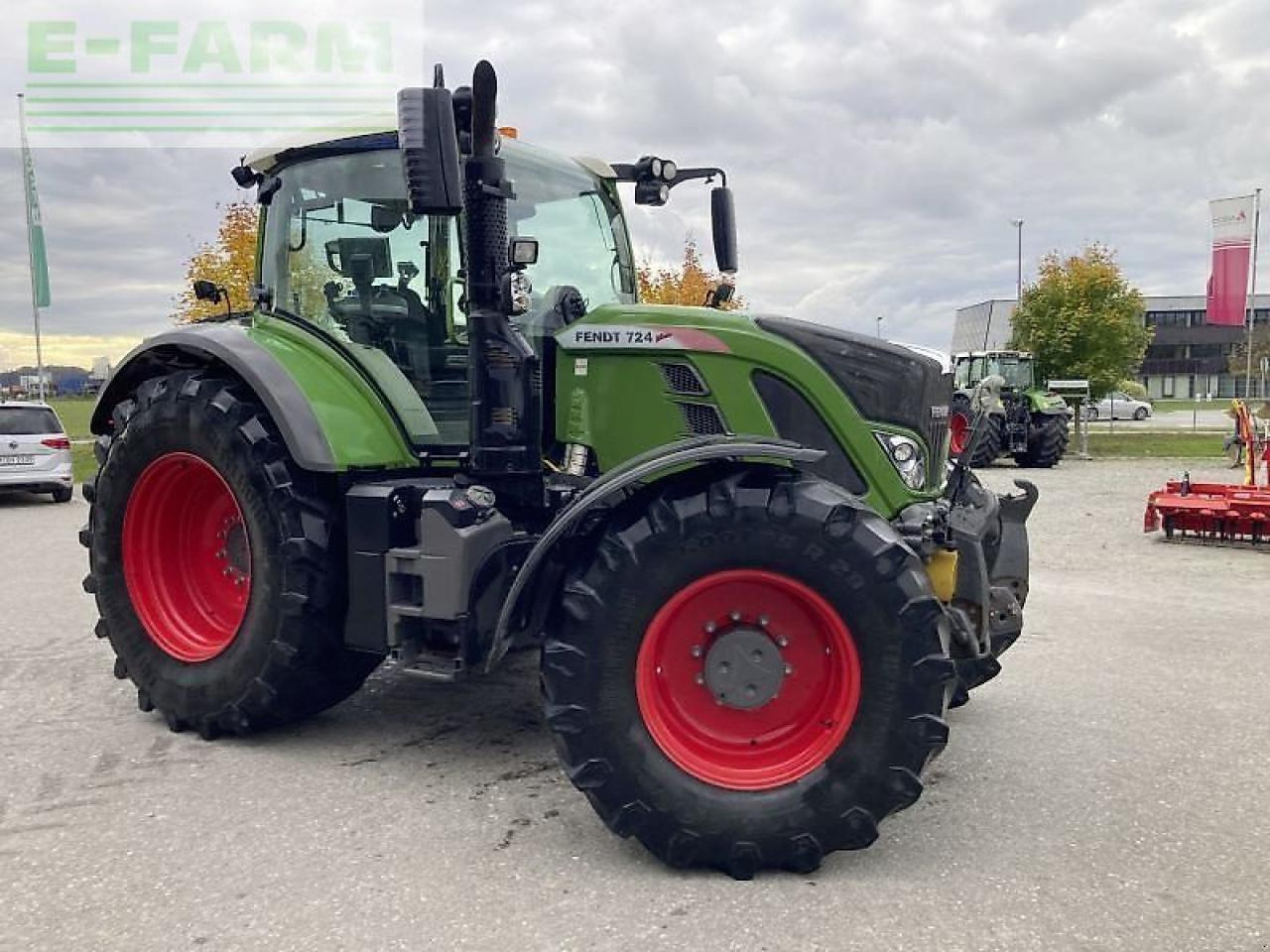 Fendt 724 vario s4 profi plus - Трактор: фото 4 Fendt 724 vario s4 profi plus - Трактор: фото 4