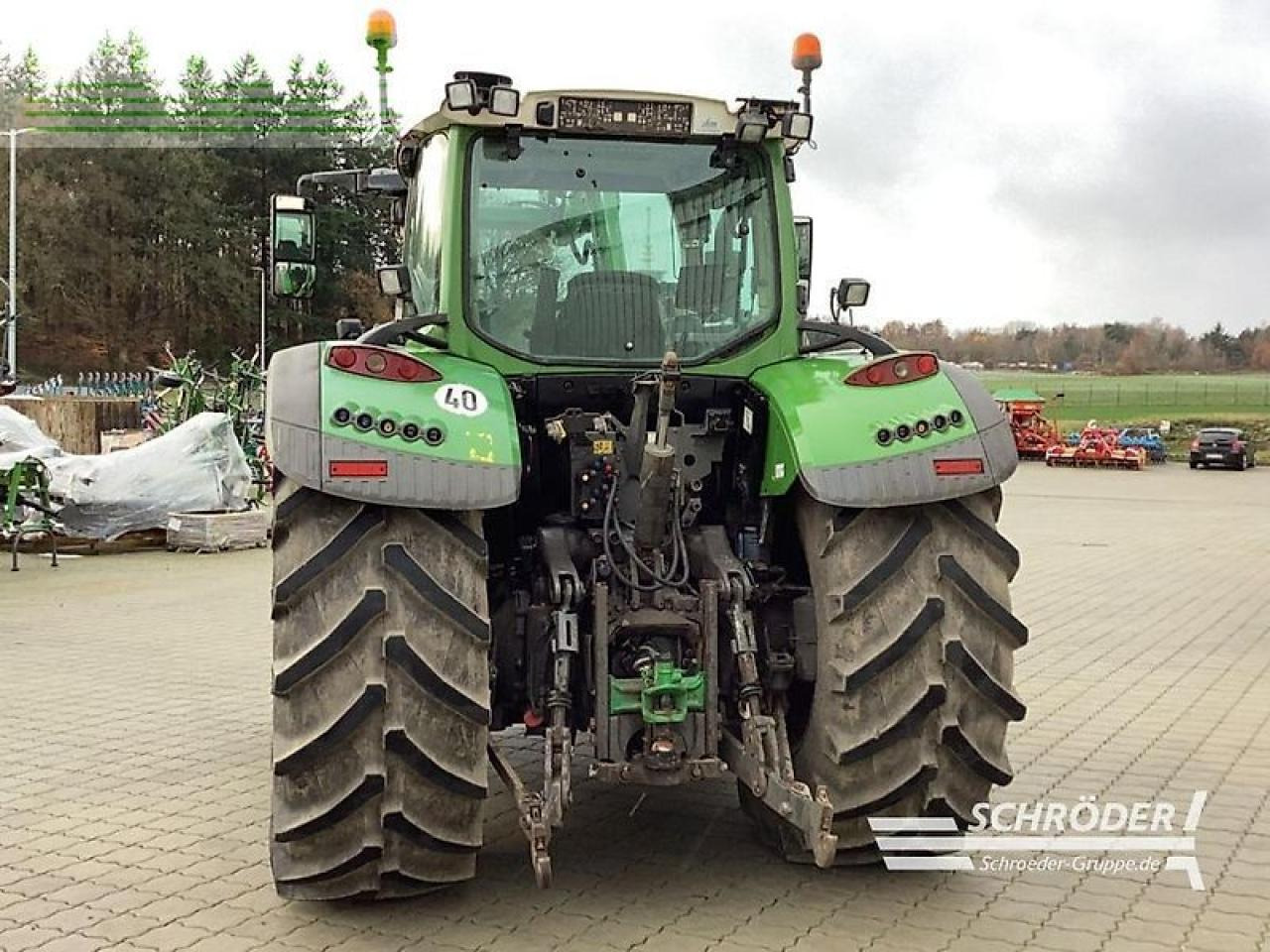 Fendt 724 vario s4 profi plus ProfiPlus - Трактор: фото 4 Fendt 724 vario s4 profi plus ProfiPlus - Трактор: фото 4