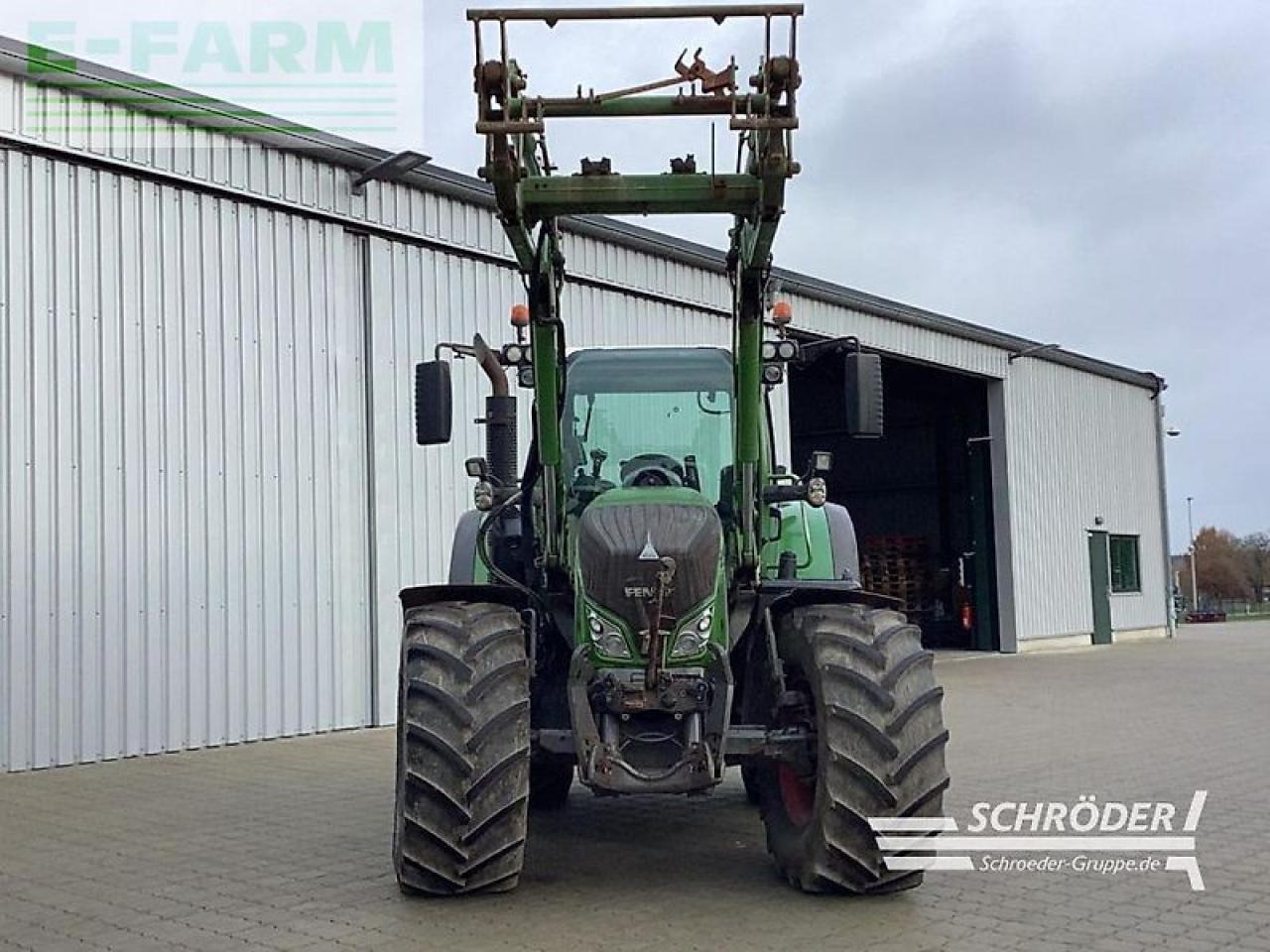 Fendt 724 vario s4 profi plus ProfiPlus - Трактор: фото 2 Fendt 724 vario s4 profi plus ProfiPlus - Трактор: фото 2