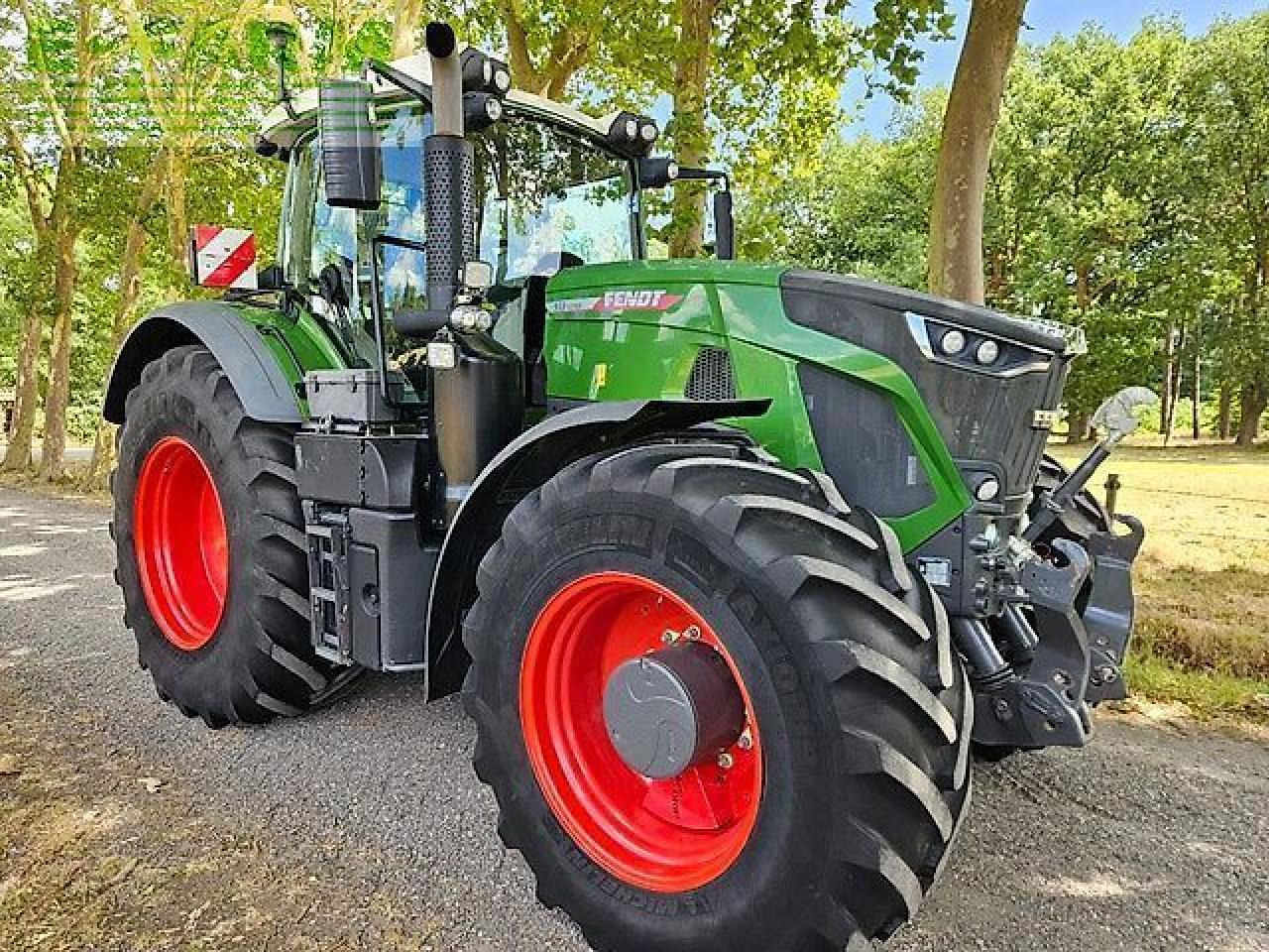 Fendt 933 gen6 profi plus 1900h ( 930 936 939 942 ) - Трактор: фото 2 Fendt 933 gen6 profi plus 1900h ( 930 936 939 942 ) - Трактор: фото 2