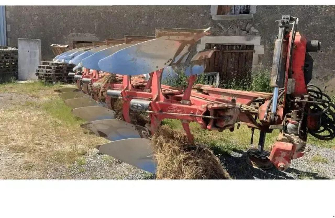 Gregoire Besson 6 corps - Плуг: фото 1 Gregoire Besson 6 corps - Плуг: фото 1