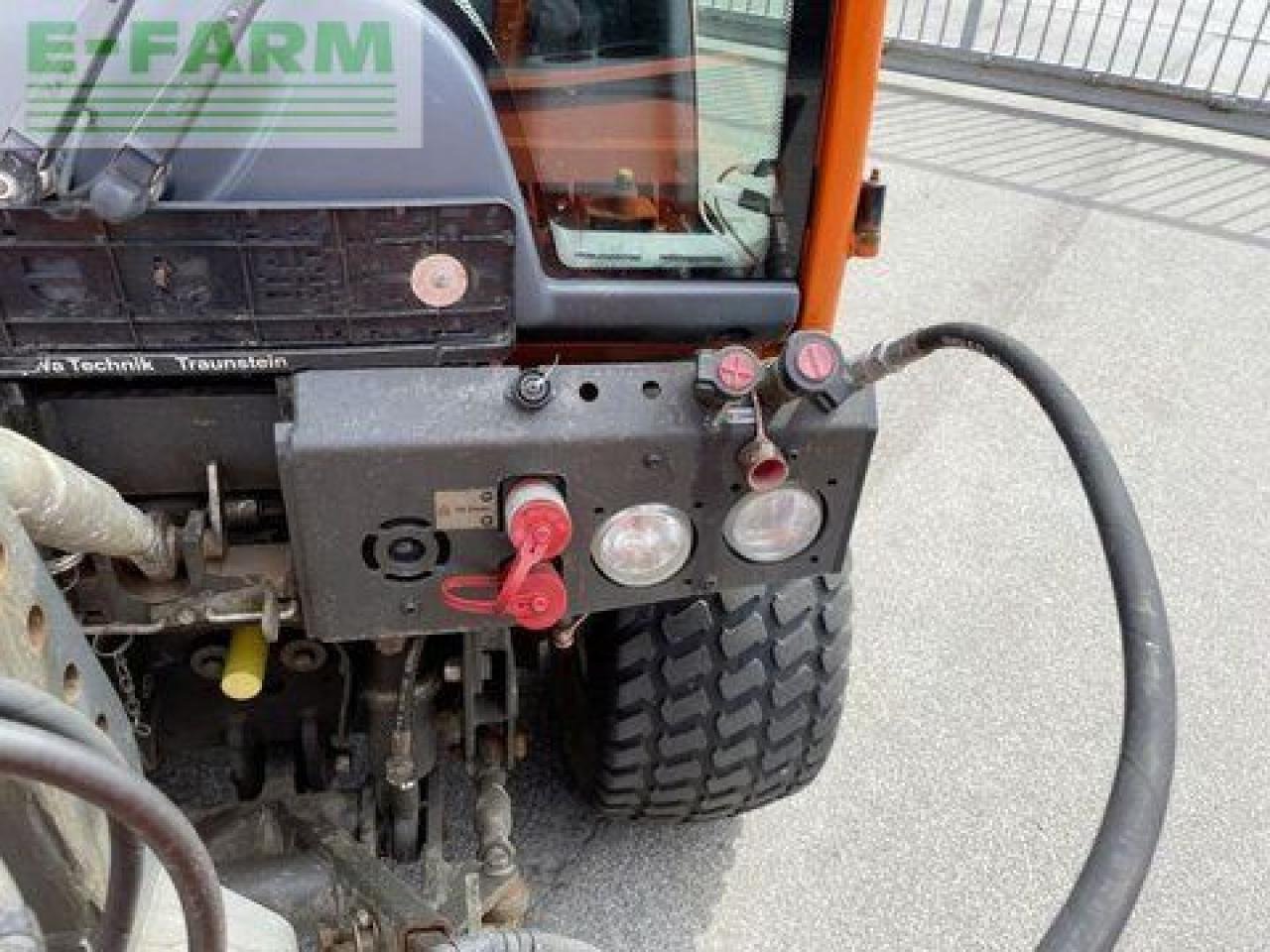 Holder c 65 single cab - Трактор: фото 4 Holder c 65 single cab - Трактор: фото 4