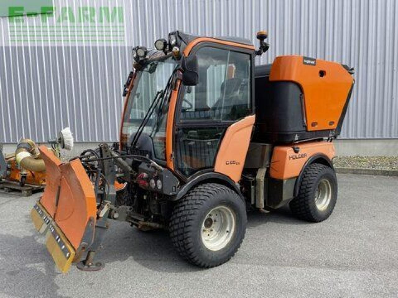 Holder c 65 single cab - Трактор: фото 1 Holder c 65 single cab - Трактор: фото 1