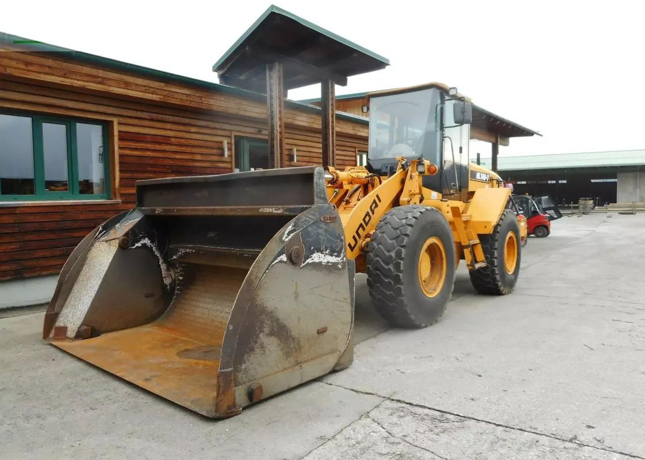 Hyundai hl740-7 mit hochkippschaufel u. volvo sw - Мини-экскаватор: фото 2 Hyundai hl740-7 mit hochkippschaufel u. volvo sw - Мини-экскаватор: фото 2