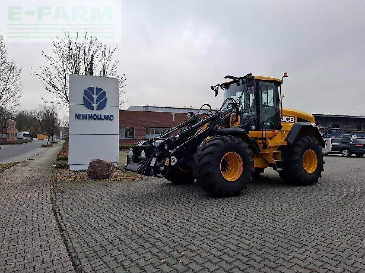 JCB 427 agri - Мини-экскаватор: фото 2 JCB 427 agri - Мини-экскаватор: фото 2