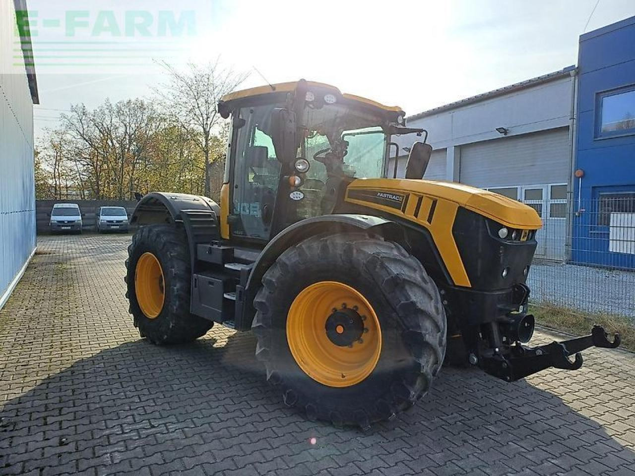 JCB fastrac 4220 - Трактор: фото 1 JCB fastrac 4220 - Трактор: фото 1