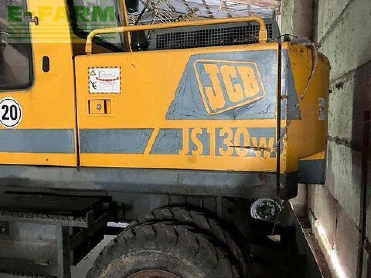 JCB js 130 w - Колёсный экскаватор: фото 4 JCB js 130 w - Колёсный экскаватор: фото 4