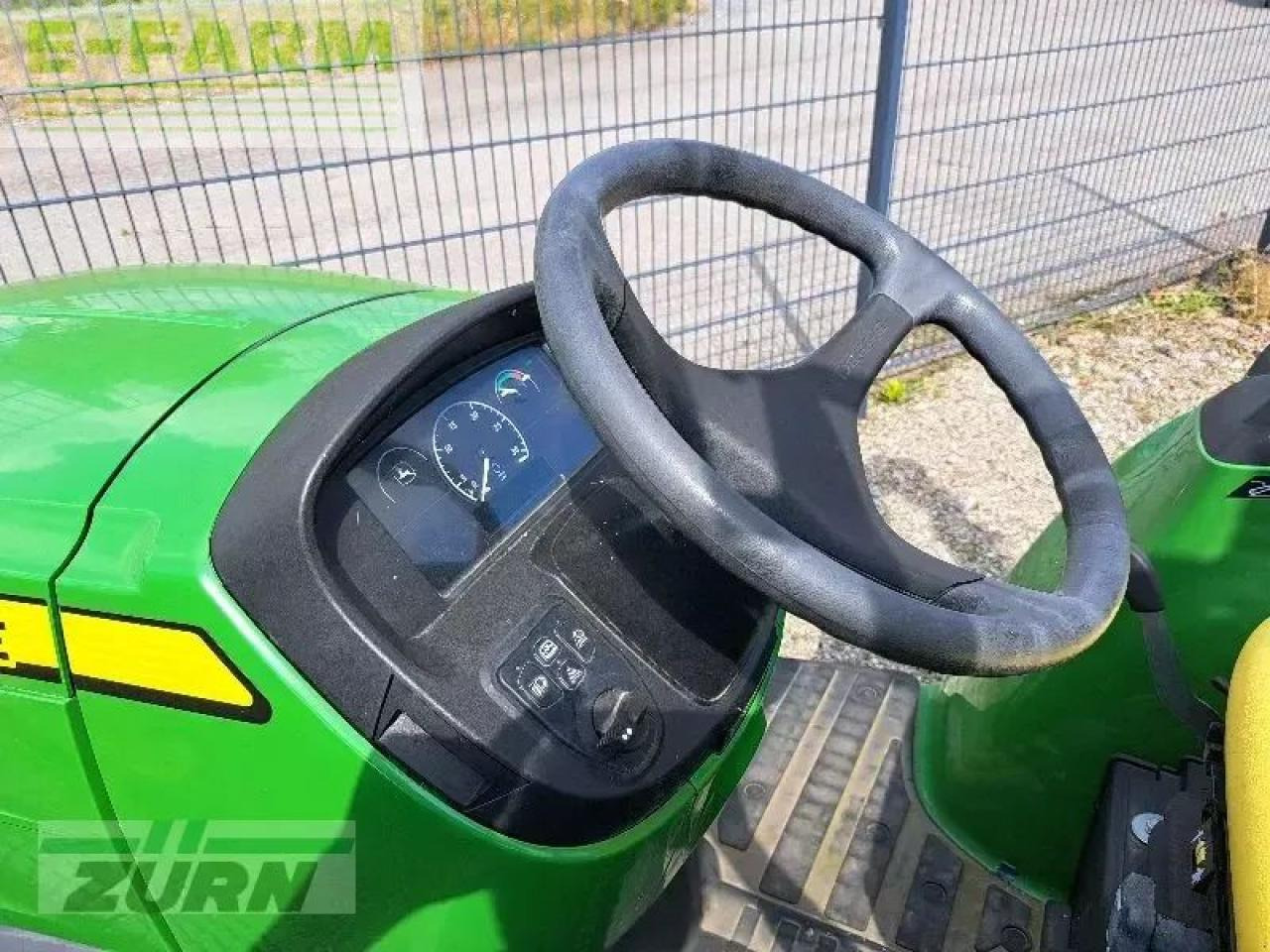 John Deere 3025e - Трактор: фото 5 John Deere 3025e - Трактор: фото 5